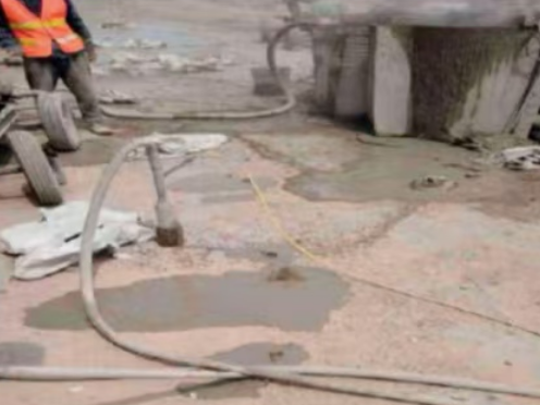 长春水泥混凝土路面板底注浆技术 路面脱空注浆整治方案