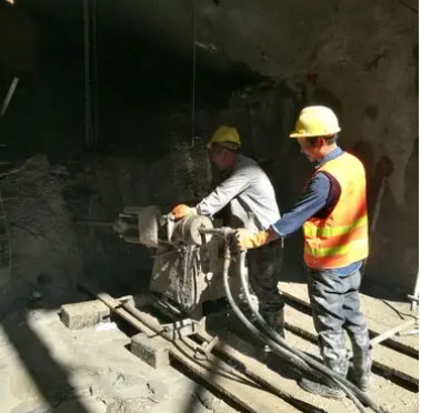 长春水下抗分散灌浆料特点 水下不分散注浆料介绍